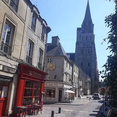 Apartmán Au Coeur Du Vieux Bayeux, Logement De Charme *